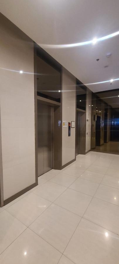 Avida Tower Free Airport Pick Up For 3 Nights Stay Or More Davao City 외부 사진
