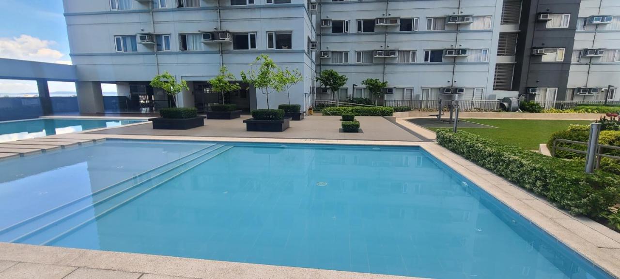 Avida Tower Free Airport Pick Up For 3 Nights Stay Or More Davao City 외부 사진